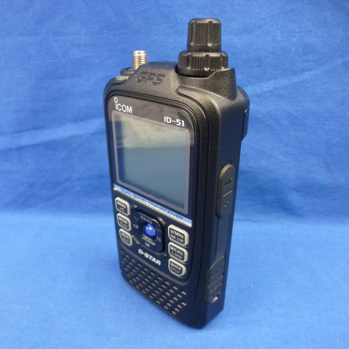 【中古品】ID-51 （ID51)　 程度【C】附属品【バッテリー/アンテナ/ハンドストラップ/ベルトクリップ/取扱説明書/CD取扱説明/ソフトケース】備考【新スプリアス】