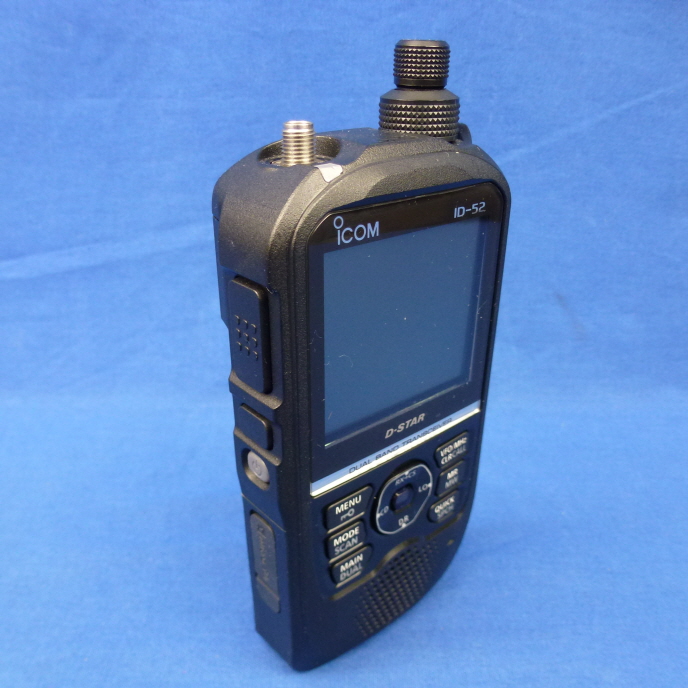 中古品】ID-52 （ID52) 程度【C】附属品【充電器/バッテリー/アンテナ/ハンドストラップ/ベルトクリップ/SDカード】備考【新スプリアス】初回価格から25%OFF！  | CQオーム