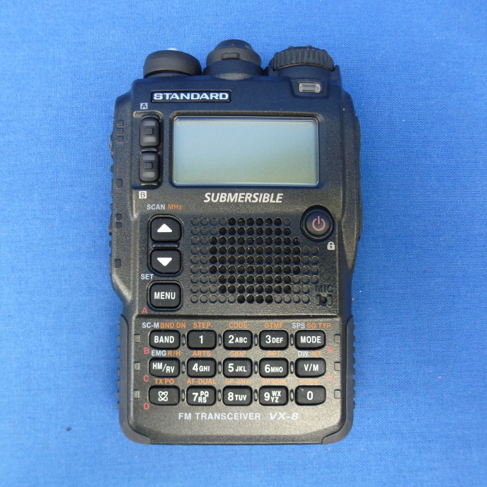 最大80％OFF - 『在庫ロス売買マーケット』 中古品】VX-8D 程度【C】附属品【箱/充電器/バッテリー （VX8D) トランシーバー