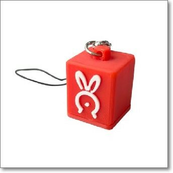 うさキューブ（usa-cube）MN変換コネクターを可愛く携帯！「うさ